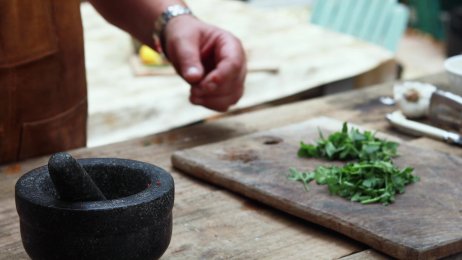 The Fundamentals of BBQ: How to Prepare Chimichurri for the BBQ (Planet Eat)