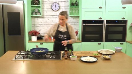 Performance Cooking with Rachel Muse: Egg Fried Rice (Planet Eat)